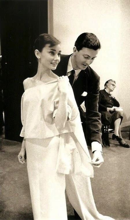 givenchy biografia en español|Hubert de Givenchy, maestro de la elegancia romántica, murió a .